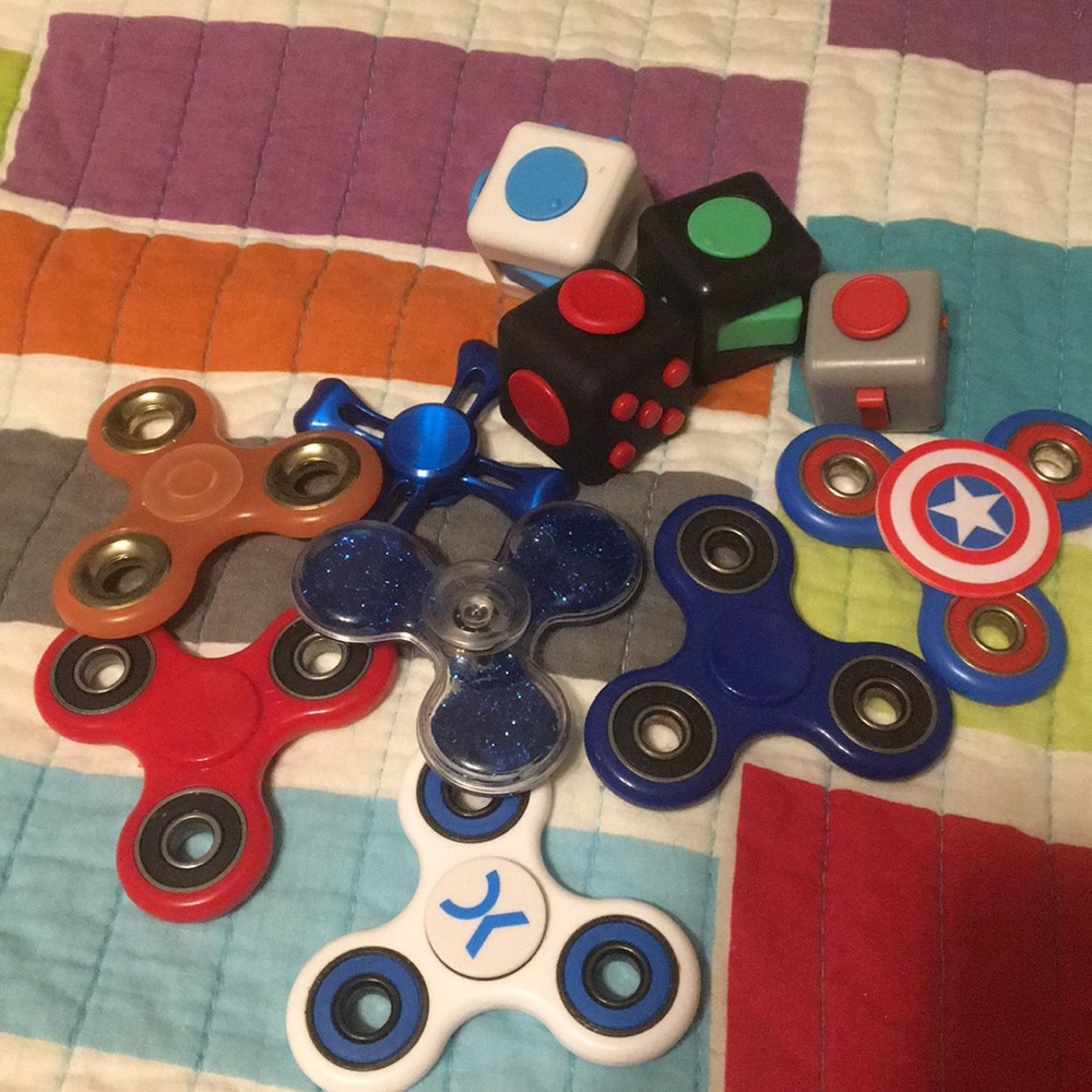Fidget cubes & fidget spinners - make an offer